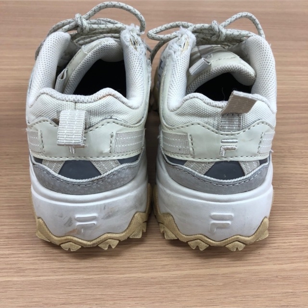 FILA(フィラ)のFILA フィラ OAKMONT TR Beige 24.0 レディースの靴/シューズ(スニーカー)の商品写真