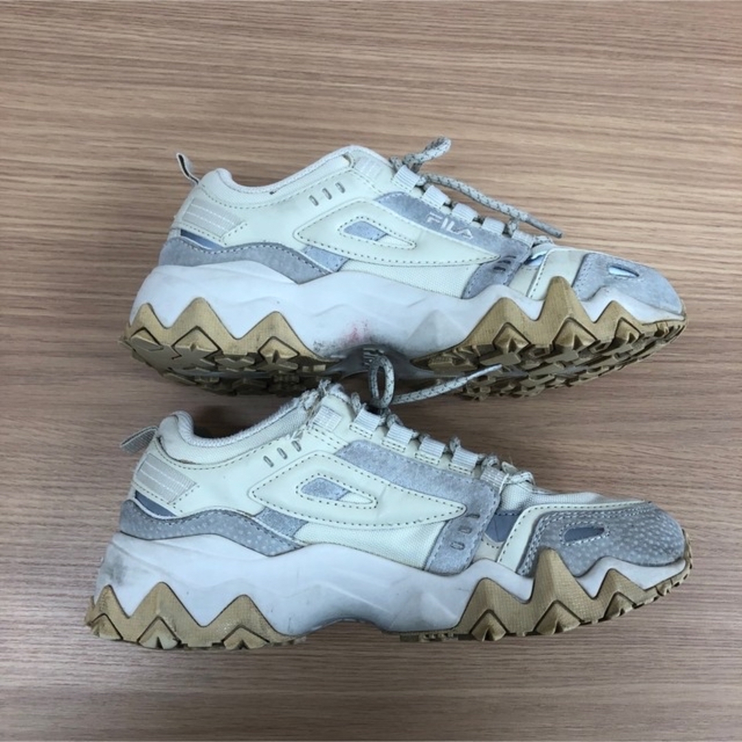 FILA(フィラ)のFILA フィラ OAKMONT TR Beige 24.0 レディースの靴/シューズ(スニーカー)の商品写真