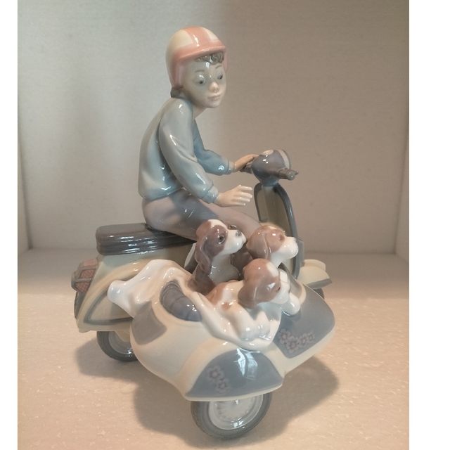 非常に高い品質 リヤドロ lladro cargo 「大切な同乗者」precious 置物