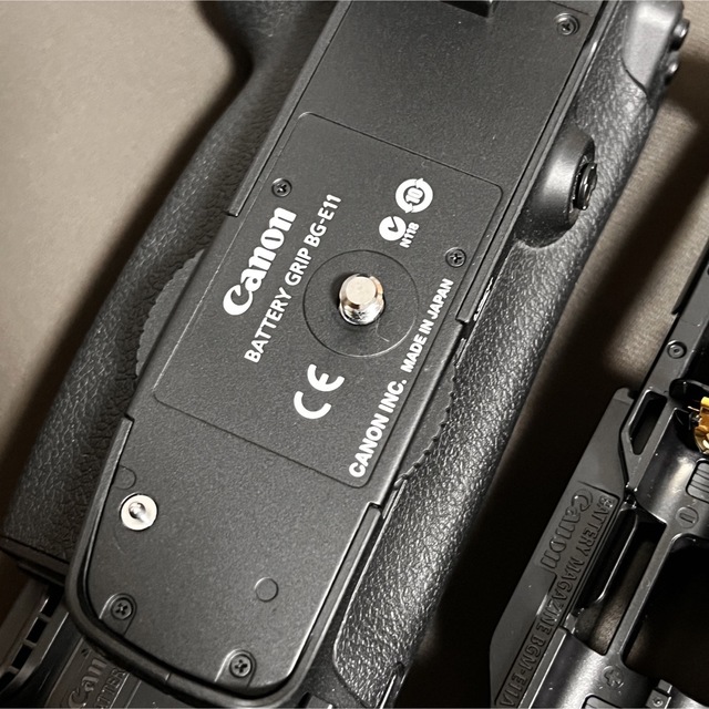 本日限り純正 Canon Battery Grip BG-E11・単三ホルダー付 1