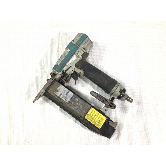 Makita - ☆中古品☆makita マキタ 常圧 50mm 仕上釘打機 AF502 Makita - ☆中古品☆makita マキタ 常圧 50mm 仕上釘打機 AF502