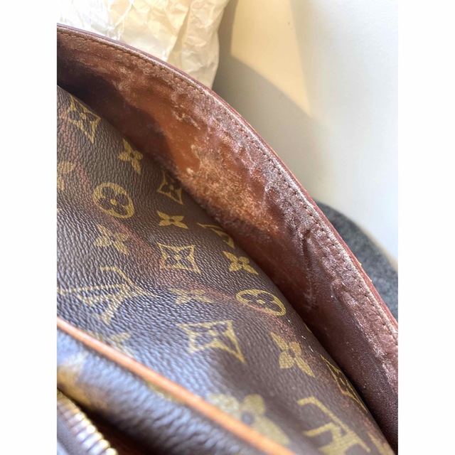 LOUIS VUITTON（ルイビトン）　セカンドバック