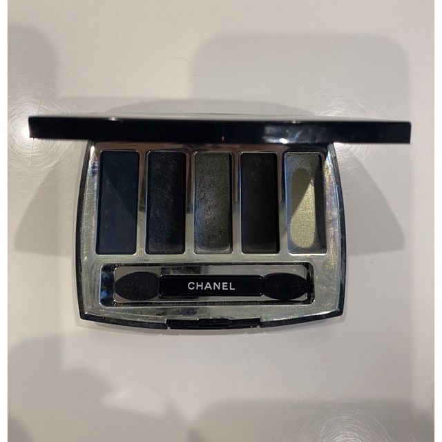 CHANEL(シャネル)のシャネル アーキテクトニック アイシャドーパレット コスメ/美容のベースメイク/化粧品(アイシャドウ)の商品写真