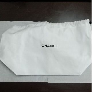 シャネル(CHANEL)のシャネル オリジナルポーチ　巾着  ホワイト 白 ①(ポーチ)