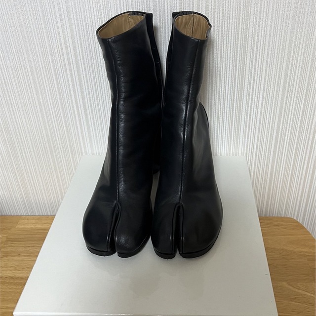 Maison Martin Margiela(マルタンマルジェラ)のMaison Margiela メゾンマルジェラ 足袋ブーツ ブラック　38.5 レディースの靴/シューズ(ブーツ)の商品写真