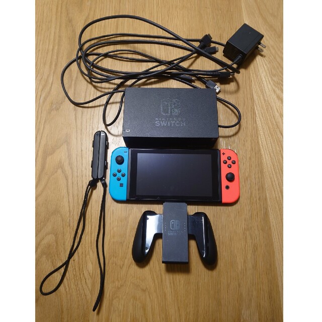 Nintendo Switch 本体 + 付属品一式　※箱なし