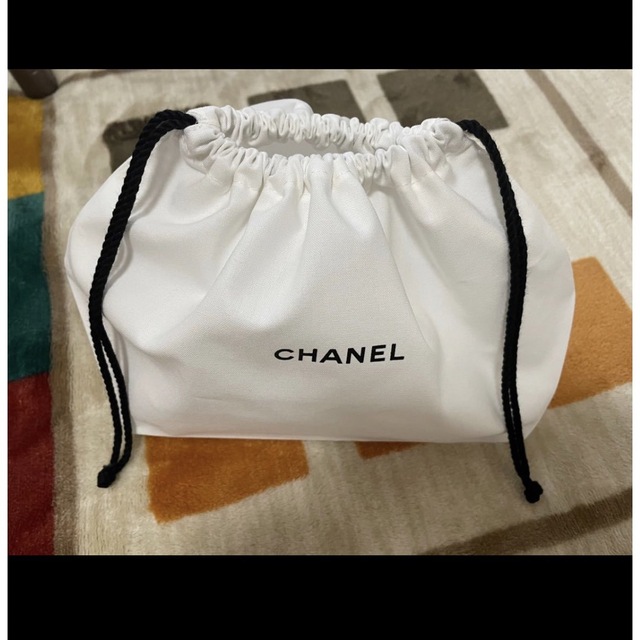 CHANEL(シャネル)のCHANEL  ノベルティー　巾着ポーチ レディースのファッション小物(ポーチ)の商品写真