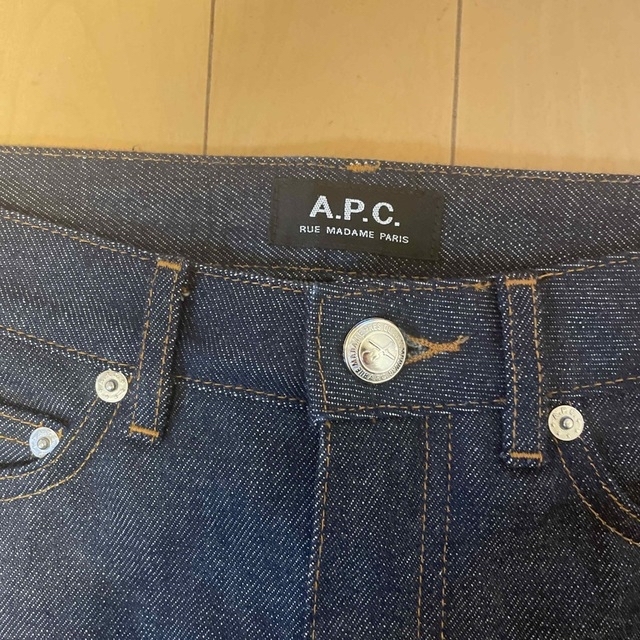 A.P.C(アーペーセー)のA.P.C ミニスカート レディースのスカート(ミニスカート)の商品写真