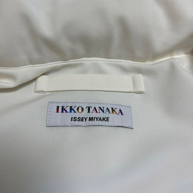 うのにもお得な情報満載! ISSEY MIYAKE x IKKO TANAKA Tシャツ 薄