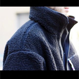 完売!22AW is-nessのリバーシブルフリースJK グレー×黒M 1LDK 直売
