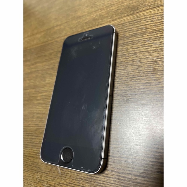 iPhone(アイフォーン)の【中古】iPhone5s☆16gb☆docomo スマホ/家電/カメラのスマートフォン/携帯電話(スマートフォン本体)の商品写真