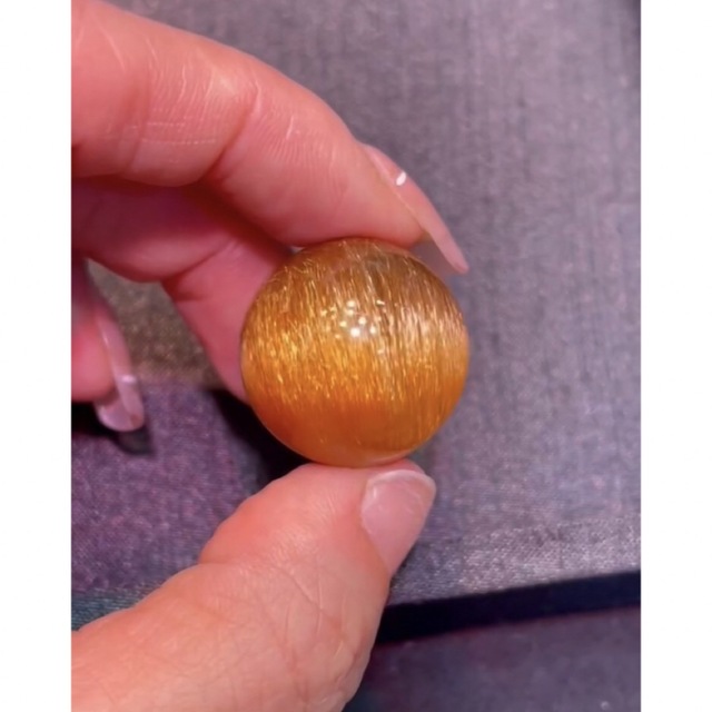 ⭐︎天然銅色ゴールドルチルクオーツ 丸玉 22mm - 各種パーツ