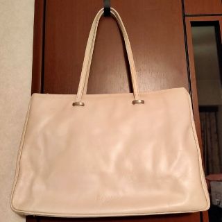 FOXEY(リュック/バックパック)のフリマアイテム一覧 FOXEY(リュック/バックパック)のフリマアイテム一覧