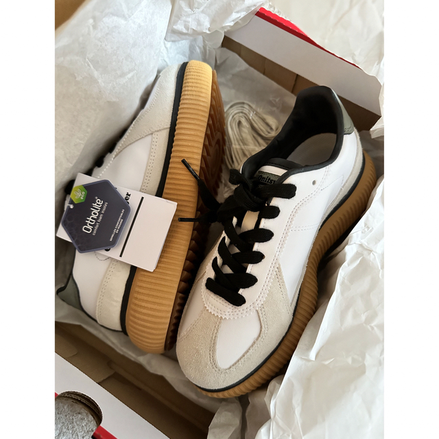 新品 未使用 Onitsuka Tiger DELECITY / デレシティ