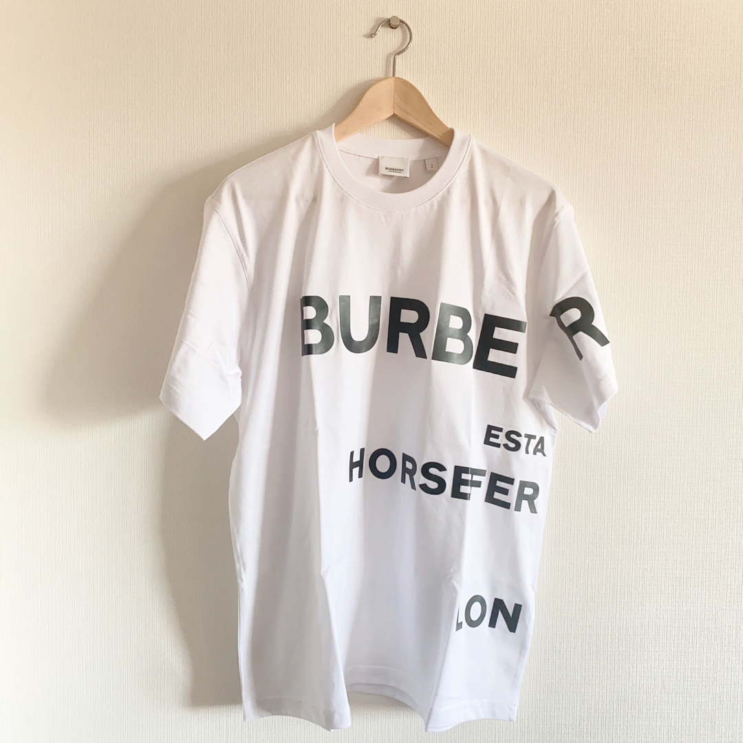 BURBERRY(バーバリー)の残１【新品】バーバリー ホースフェリー オーバーサイズ ロゴ 半袖 Tシャツ 白 メンズのトップス(Tシャツ/カットソー(半袖/袖なし))の商品写真