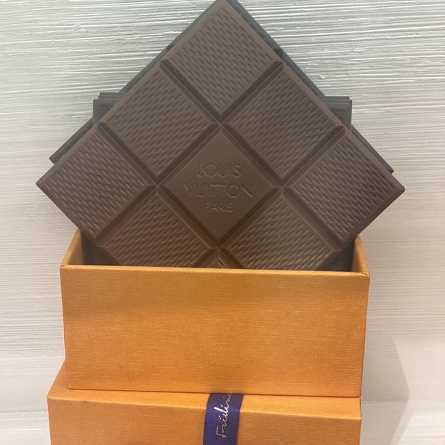LOUIS VUITTON - ルイヴィトン チョコレート セットの通販 by り LOUIS VUITTON - ルイヴィトン チョコレート セットの通販 by り