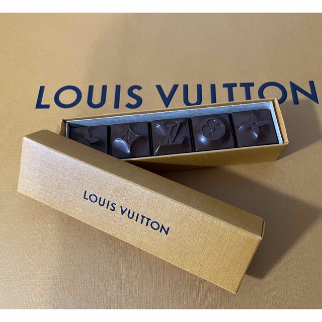 LOUIS VUITTON - ルイヴィトン チョコレート セットの通販 by り LOUIS VUITTON - ルイヴィトン チョコレート セットの通販 by り