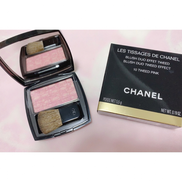 CHANEL(シャネル)のCHANEL レティサージュ ツイードピンク チーク ブラシ付き 美品 コスメ/美容のベースメイク/化粧品(チーク)の商品写真