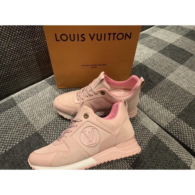 有名な高級ブランド LOUIS スニーカー ルイヴィトン - VUITTON