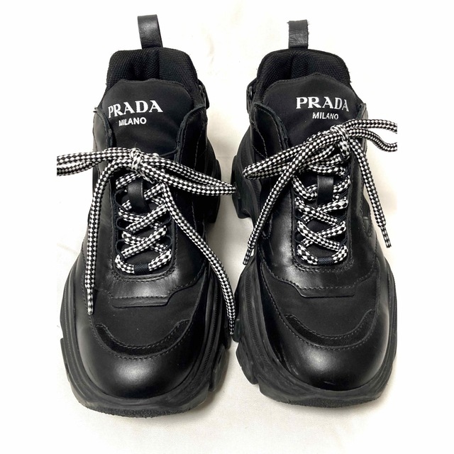 PRADA(プラダ)のプラダ  PRADA タンクソール　ダッドスニーカー　靴　ロゴ　厚底　ペガサス メンズの靴/シューズ(スニーカー)の商品写真