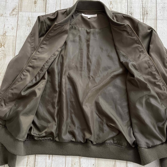 春物ブルゾンＭＡ-1 レディースのジャケット/アウター(ブルゾン)の商品写真
