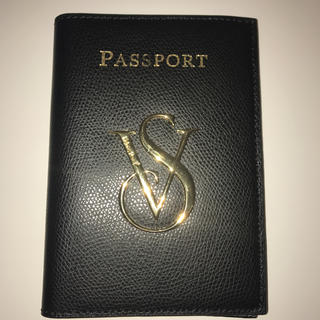 ヴィクトリアズシークレット(Victoria's Secret)の[一度使用]パスポートケース ビクシー(旅行用品)