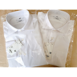 ユニクロ(UNIQLO)の【未使用品】UNIQLO ユニクロ　メンズ　ノンアイロン　ワイシャツ　2枚セット(シャツ)