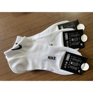ナイキ(NIKE)の新品 Nike ナイキ ショートソックス 25-27cm ホワイト3足セット(ソックス)