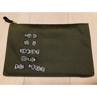 ヴァレンティノ(VALENTINO)の希少☆VALENTINO 刺繍 クラッチ(セカンドバッグ/クラッチバッグ)