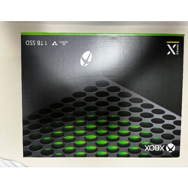 Xbox(エックスボックス)の【中古品】XBOX SERIES X 本体 エンタメ/ホビーのゲームソフト/ゲーム機本体(家庭用ゲーム機本体)の商品写真