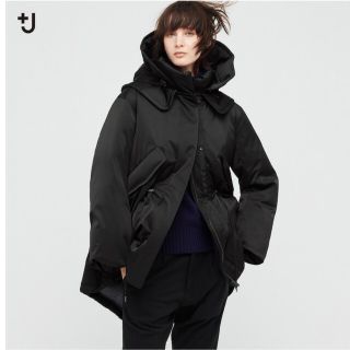 ユニクロ(UNIQLO)のユニクロ　+Ｊ　ダウンショートコート　Ｍ　ブラック(ダウンコート)