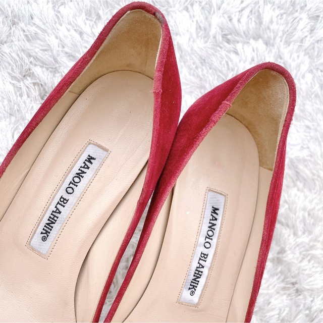 MANOLO BLAHNIK(マノロブラニク)のMANOLO BLAHNIK マノロブラニク　スウェード　パンプス　美品 レディースの靴/シューズ(ハイヒール/パンプス)の商品写真