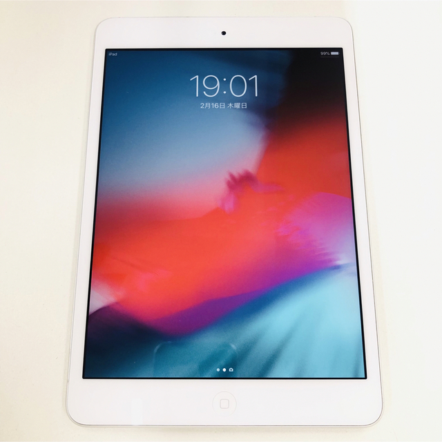 iPadmini2   32GB  Wi-Fiモデル(イアーポッズなし)