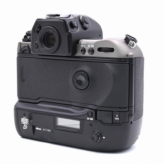 Nikon(ニコン)のNikon F5 50th ボディ 50周年記念モデル スマホ/家電/カメラのカメラ(フィルムカメラ)の商品写真