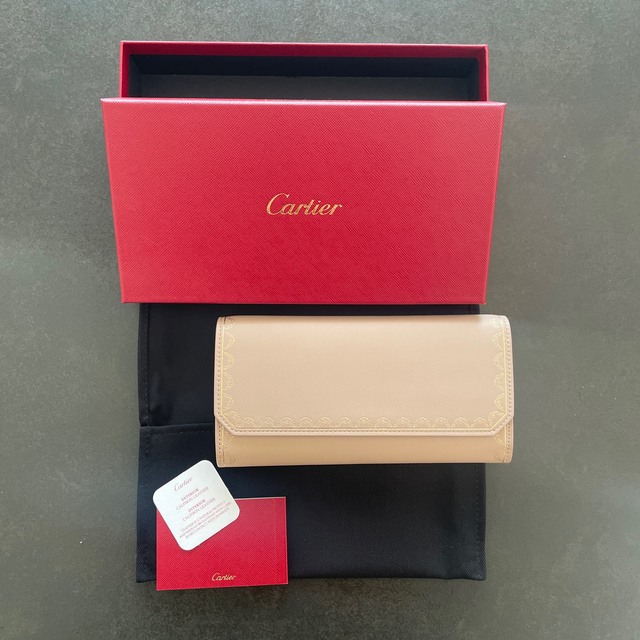 cartier 財布　ガーランド ドゥ カルティエ　未使用