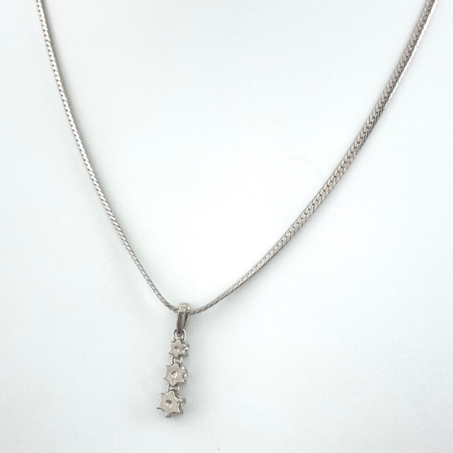 トレフォイル 4℃ ダイヤモンド ネックレス Pt850 0.180ct 1.3g