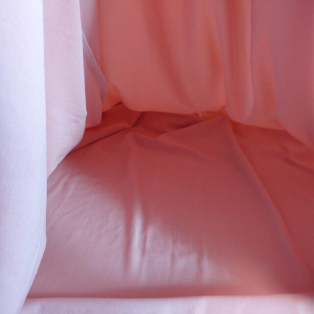 ピンク　ロングスカート　春夏　テロテロ　薄ピンク　レディース レディースのスカート(ロングスカート)の商品写真