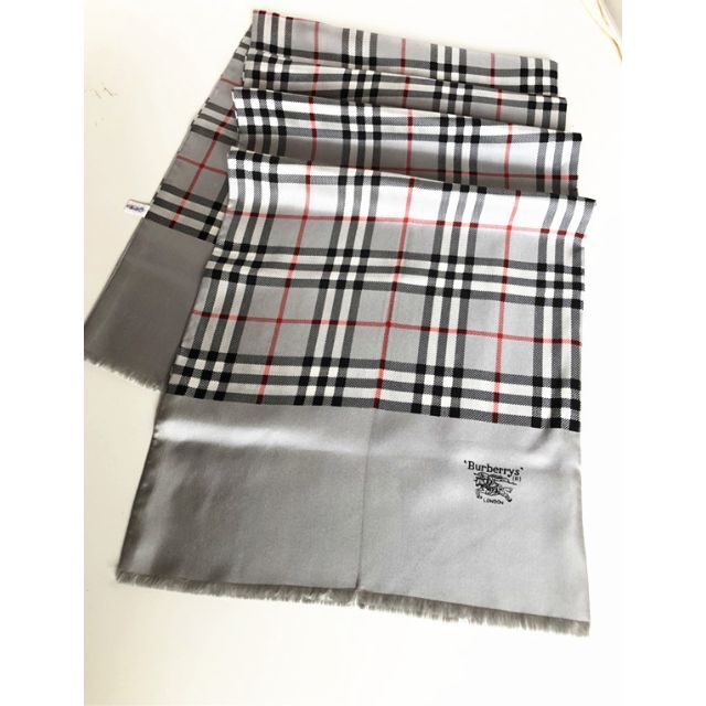 美品 Burberrysバーバリー チェック柄☆袋縫いシルクスカーフ 美品 Burberrysバーバリー チェック柄☆袋縫いシルクスカーフ