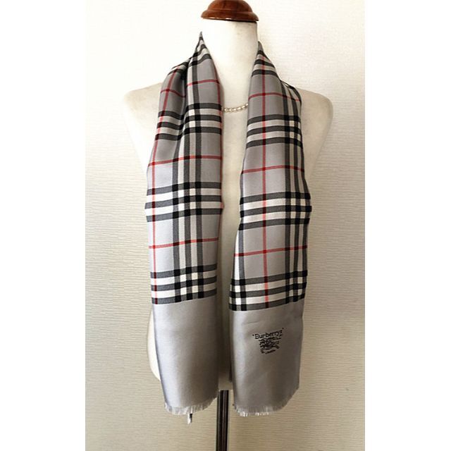 美品 Burberrysバーバリー チェック柄☆袋縫いシルクスカーフ 美品 Burberrysバーバリー チェック柄☆袋縫いシルクスカーフ