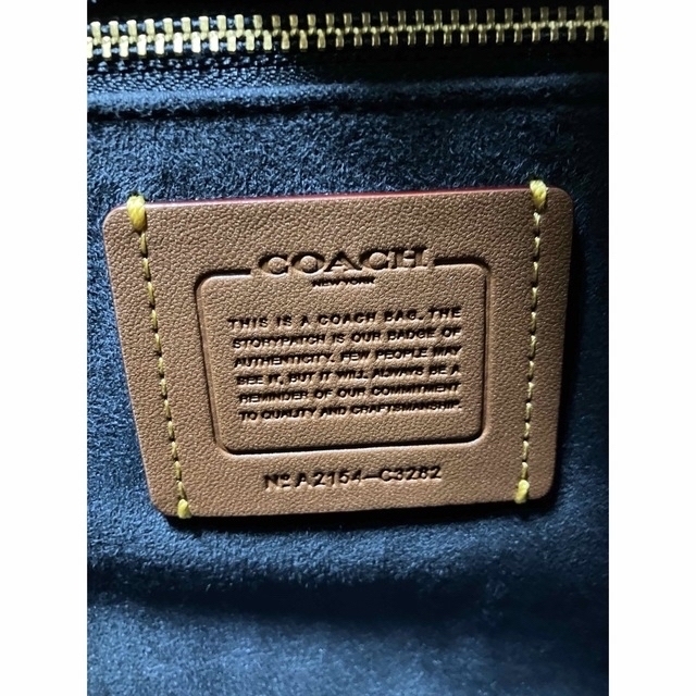 COACH(コーチ)のコーチフィールドトート30 レディースのバッグ(トートバッグ)の商品写真