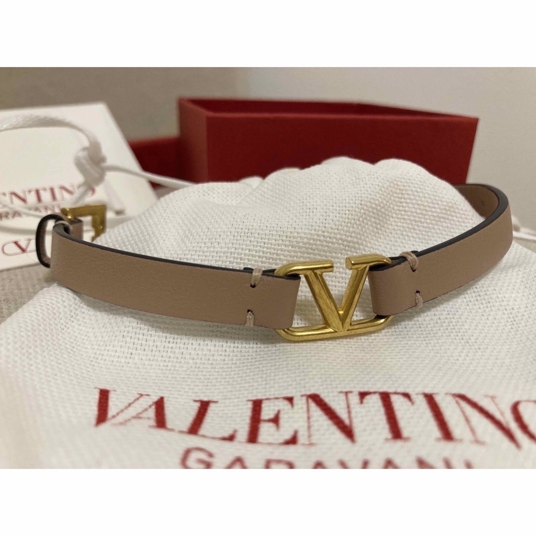 VALENTINO(ヴァレンティノ)のヴァレンティノ　ブレスレット レディースのアクセサリー(ブレスレット/バングル)の商品写真