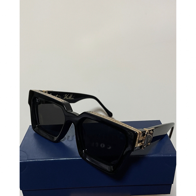 新品、本物、当店在庫だから安心】 LOUIS VUITTON - VUITTONサングラス