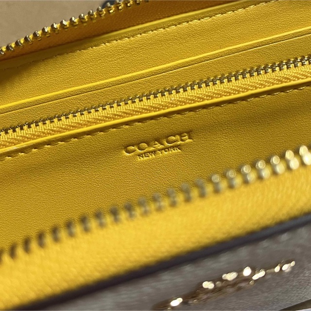 本物の COACH 新品 ホワイト 長財布 レディース コーチ 小物 白 財布