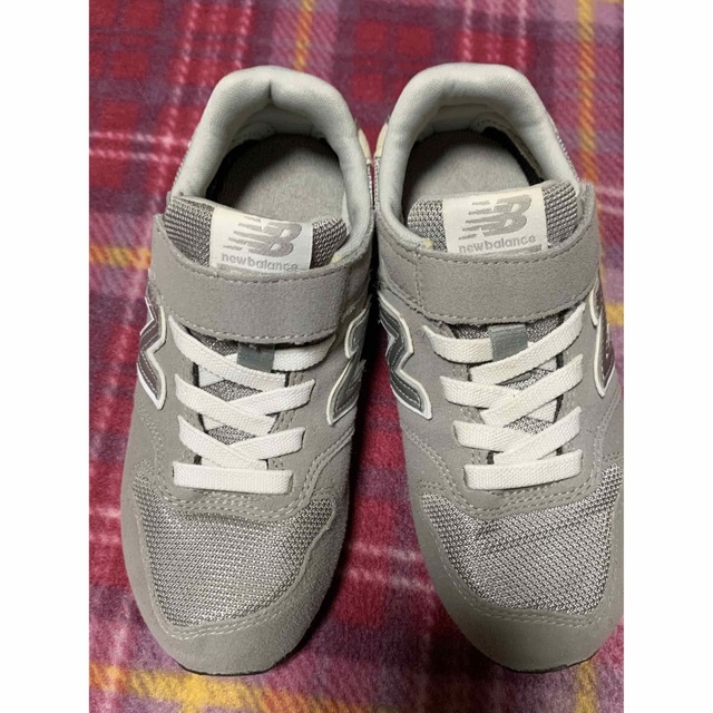 New Balance(ニューバランス)の美品　ニューバランス  18.5 キッズ/ベビー/マタニティのキッズ靴/シューズ(15cm~)(スニーカー)の商品写真