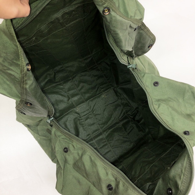 【中古】00's U.S.A.F. FLYERS KIT BAG アメリカ空軍 フライヤーズ キットバッグ オリーブグリーン USED 古着  中古 古着楽天市場店 メンズのバッグ(ボストンバッグ)の商品写真