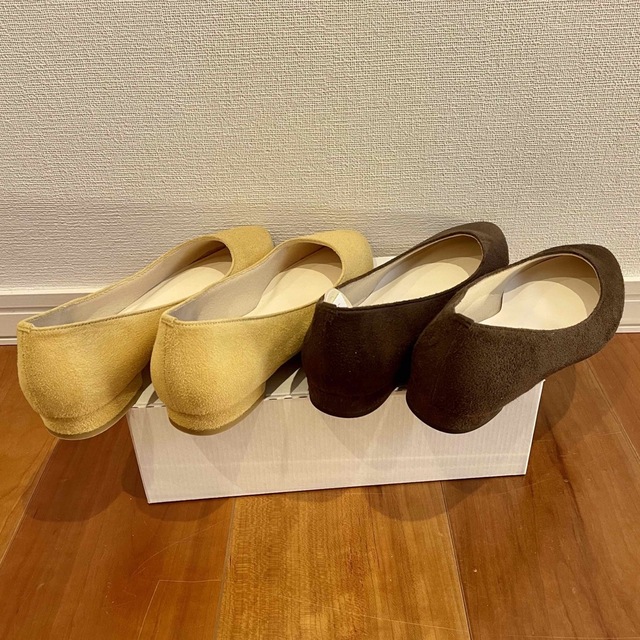 grove(グローブ)の新品　やわここち　パンプス　24㎝ 2足セット スエードパンプス レディースの靴/シューズ(ハイヒール/パンプス)の商品写真