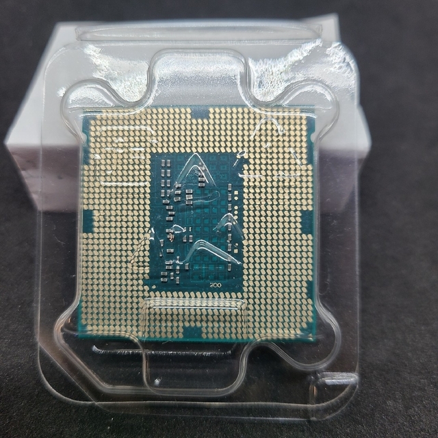 CPU  intel  CORE  i5-4690  管理番号103