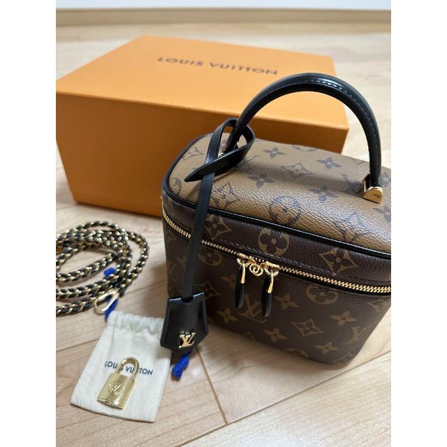 激安単価で ヴァニティ ルイヴィトン - VUITTON LOUIS 未使用品 PM NV ヴァニティ ショルダーバッグ 激安単価で ヴァニティ ルイヴィトン - VUITTON LOUIS 未使用品 PM NV ヴァニティ ショルダーバッグ
