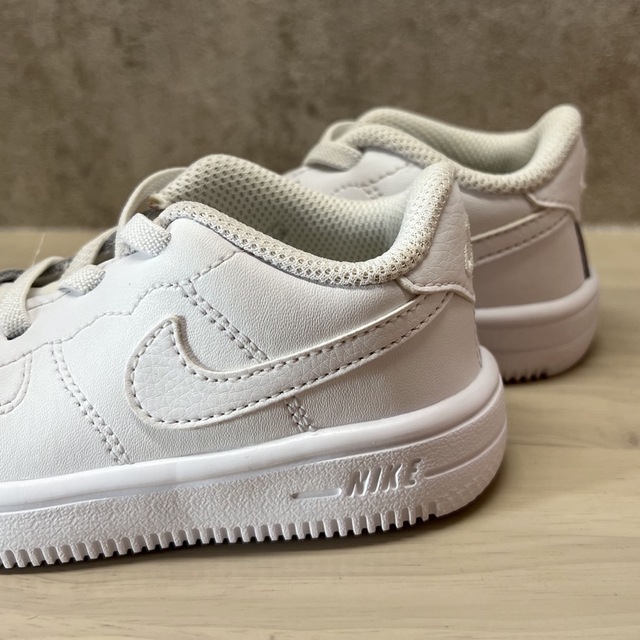 NIKE(ナイキ)のNIKE air force 1 キッズ/ベビー/マタニティのベビー靴/シューズ(~14cm)(スニーカー)の商品写真