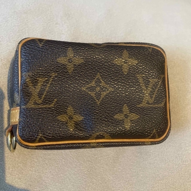 louis vuitton ルイヴィトン　ポーチ　デジカメ入れ　美品